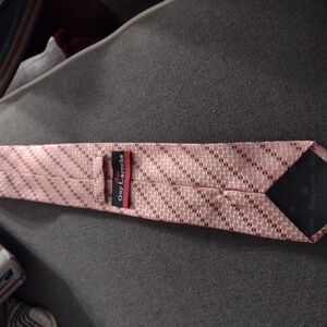 Guy Laroche Pink Silk Textured Tie